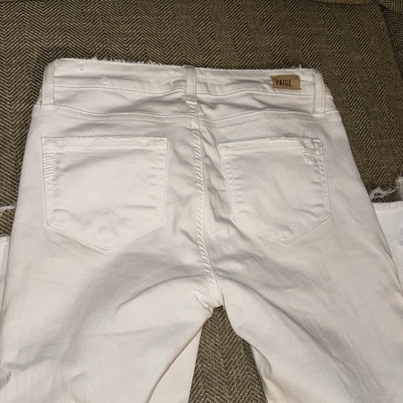 PAIGE WMN’s Dice White VERDUGO Crop Destructed Bottoms Size 26 - Picture 12 of 16